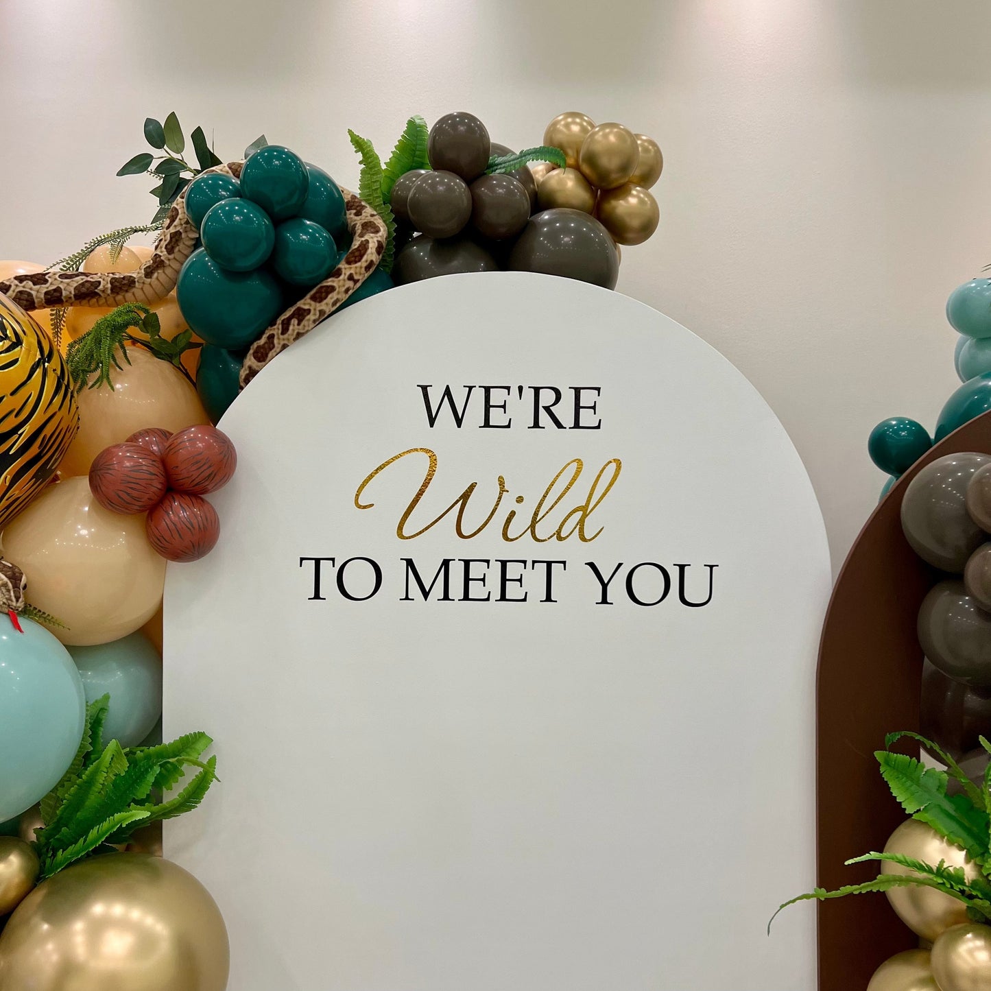 Safari Adventure Baby Shower Backdrop Setup