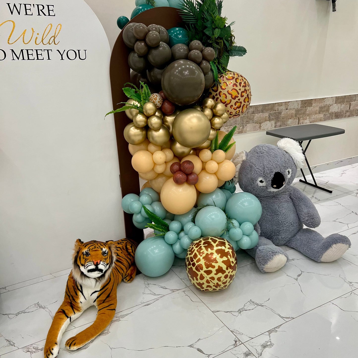 Safari Adventure Baby Shower Backdrop Setup