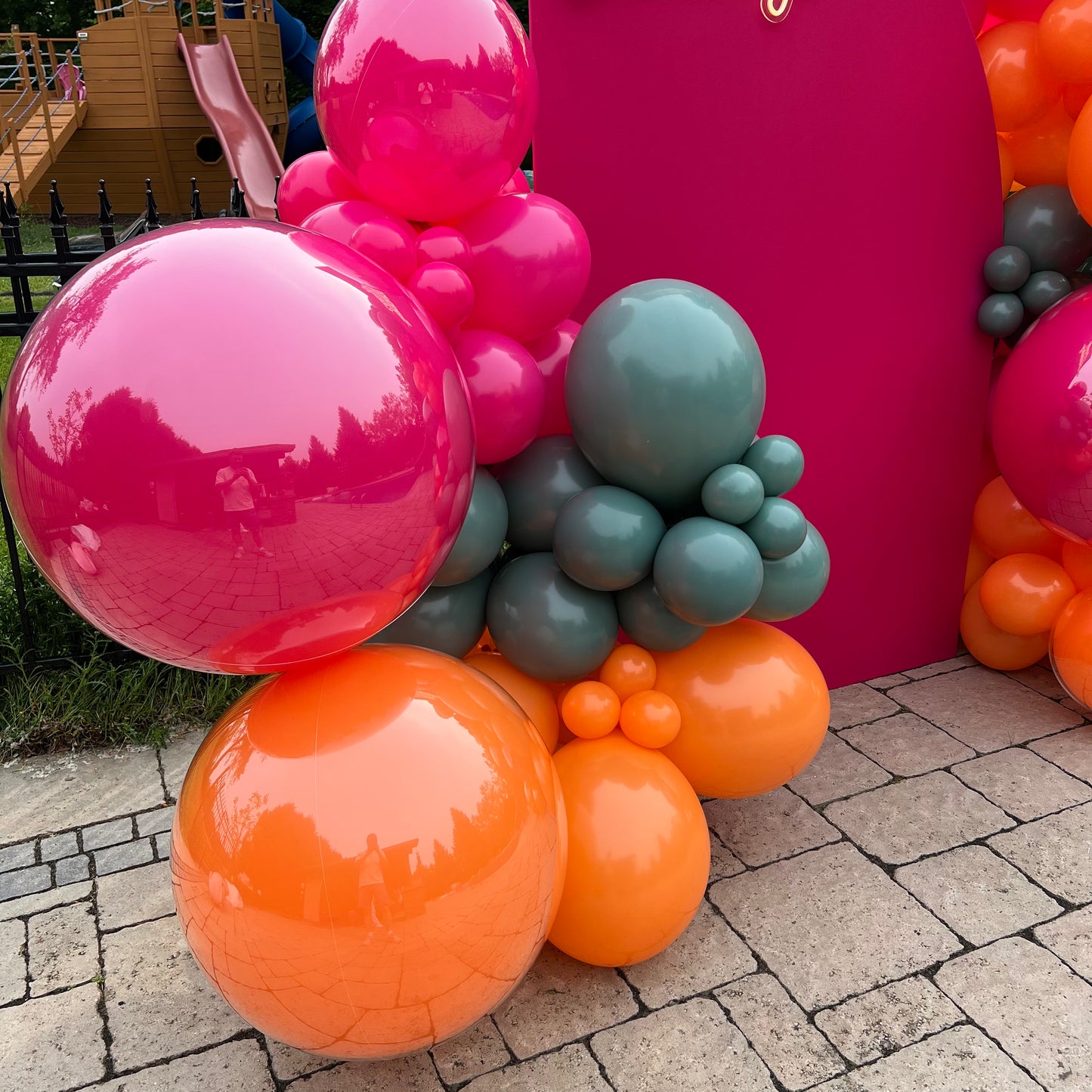 Bright Fuchsia Birthday Setup