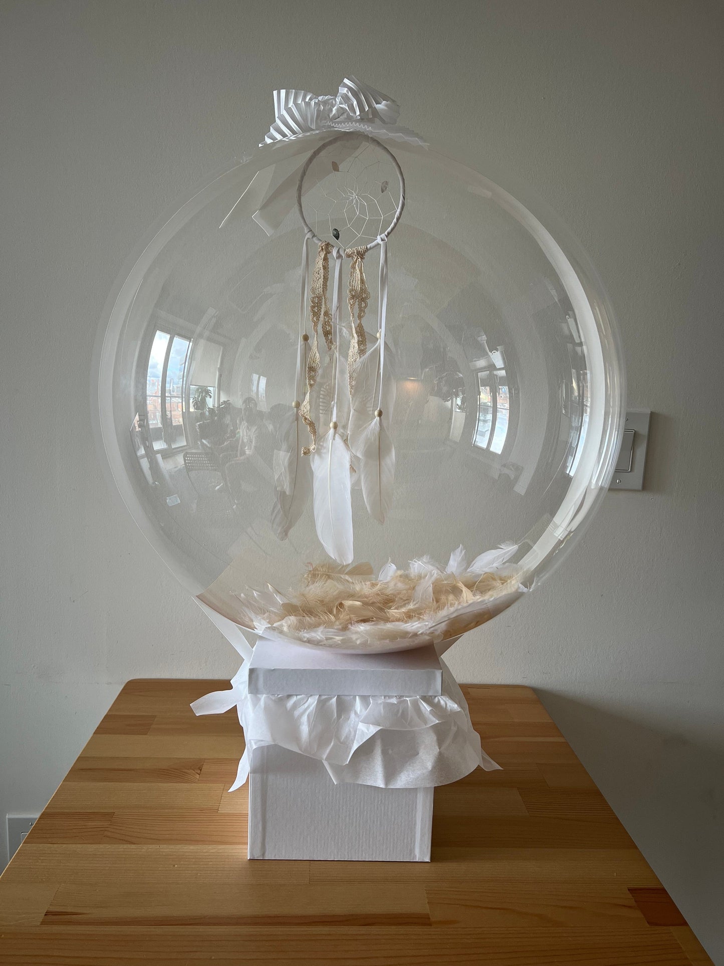 Customizable Feather Bubble Balloon with Gift Box