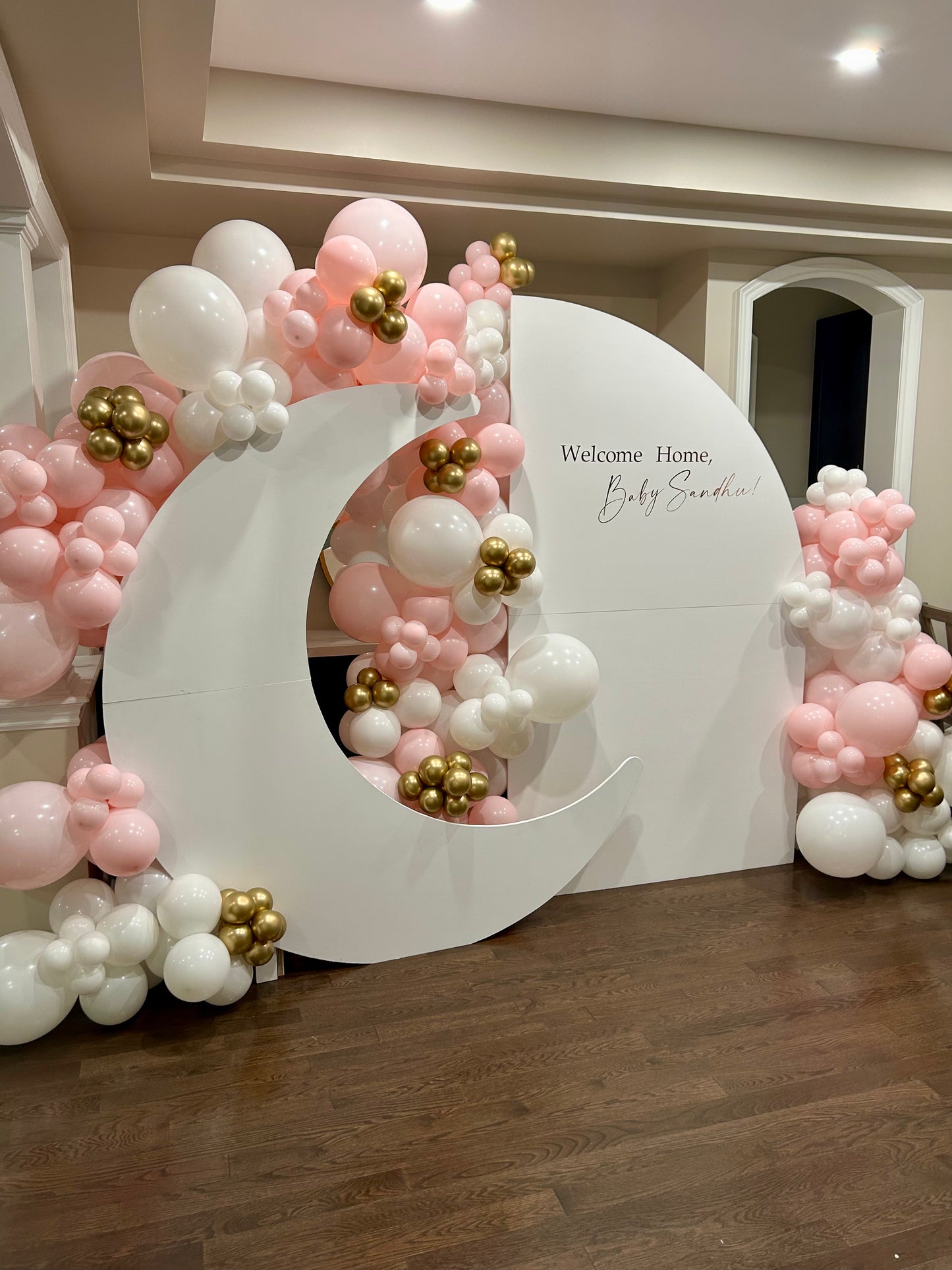 Welcome Home Baby Balloon Setup
