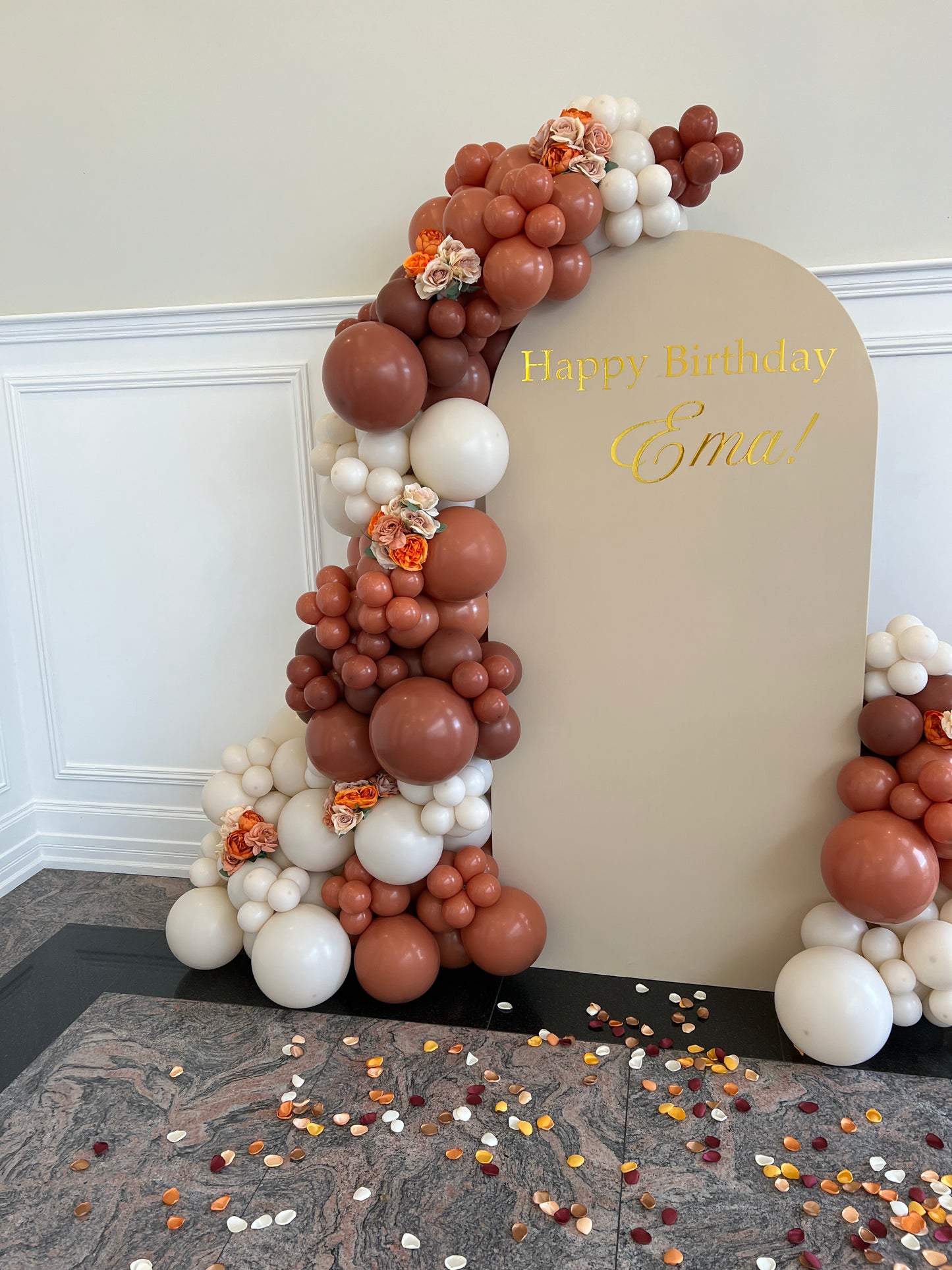 Autumn Balloon Backdrop Setup