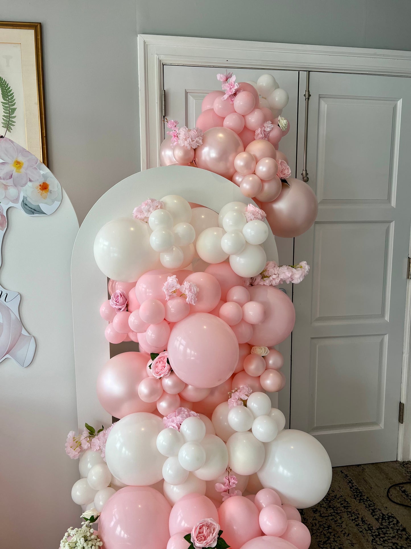 Pearl Bloom Baby Shower Setup