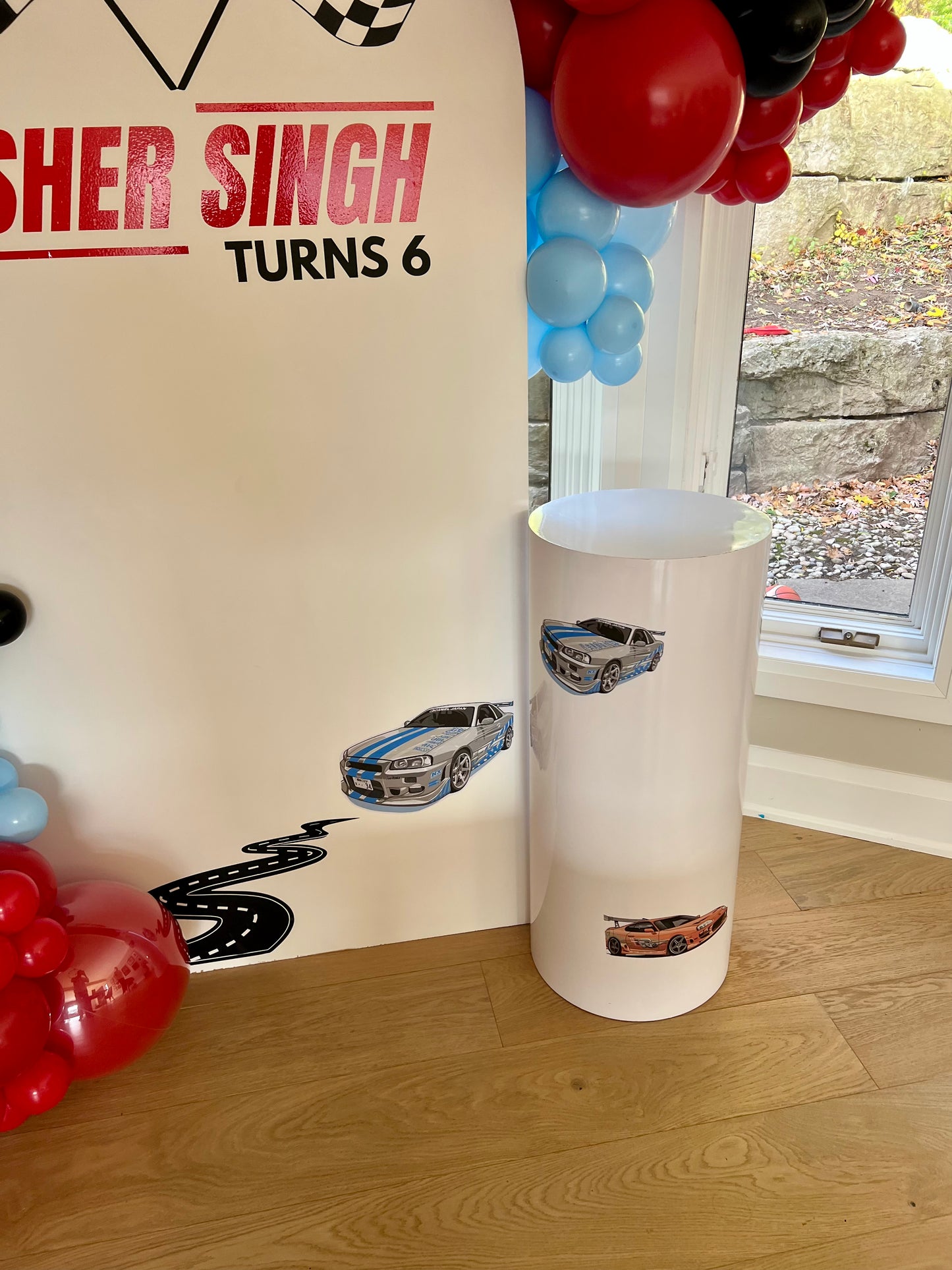 Racing Birthday Balloon Setup