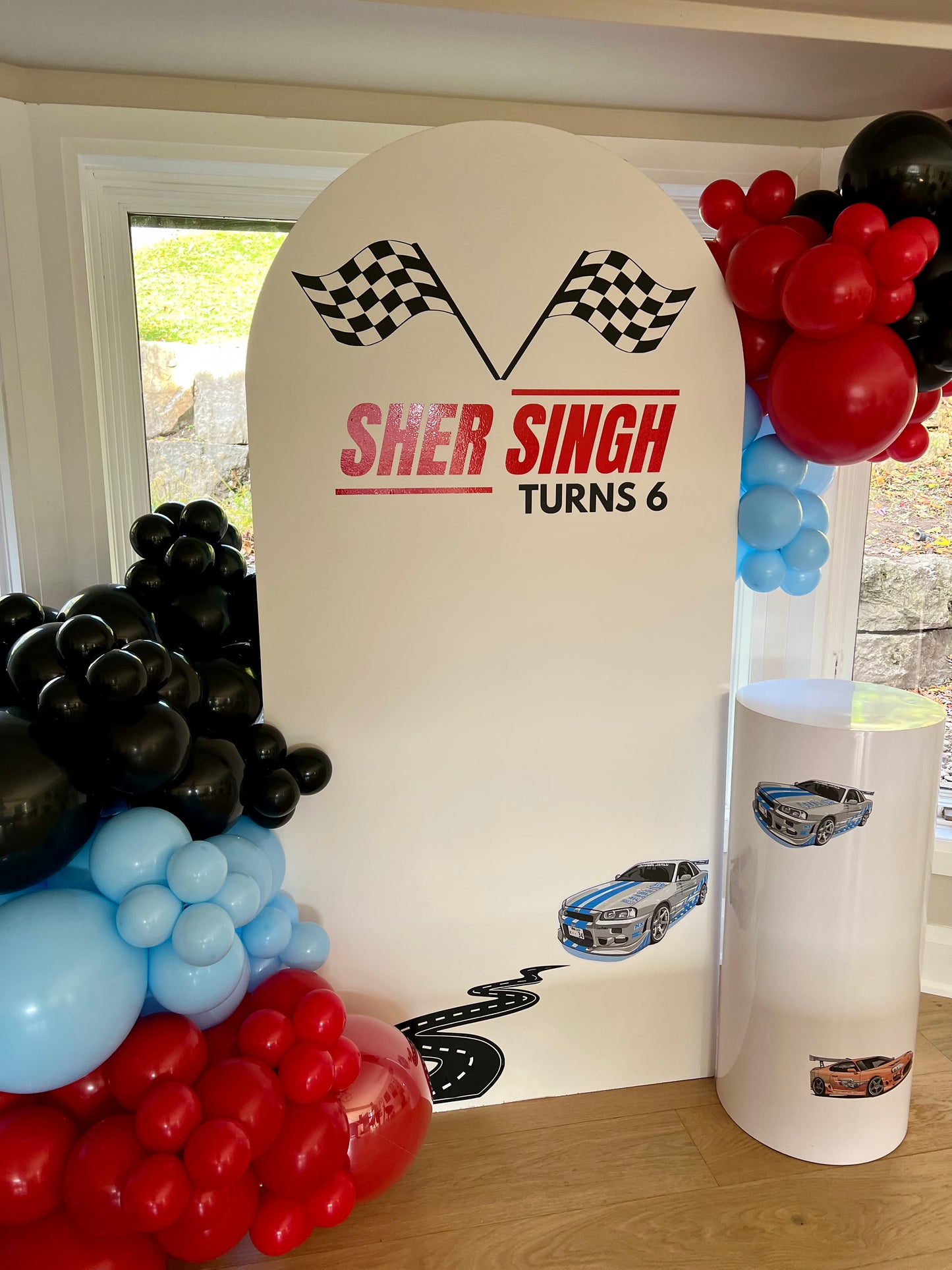 Racing Birthday Balloon Setup