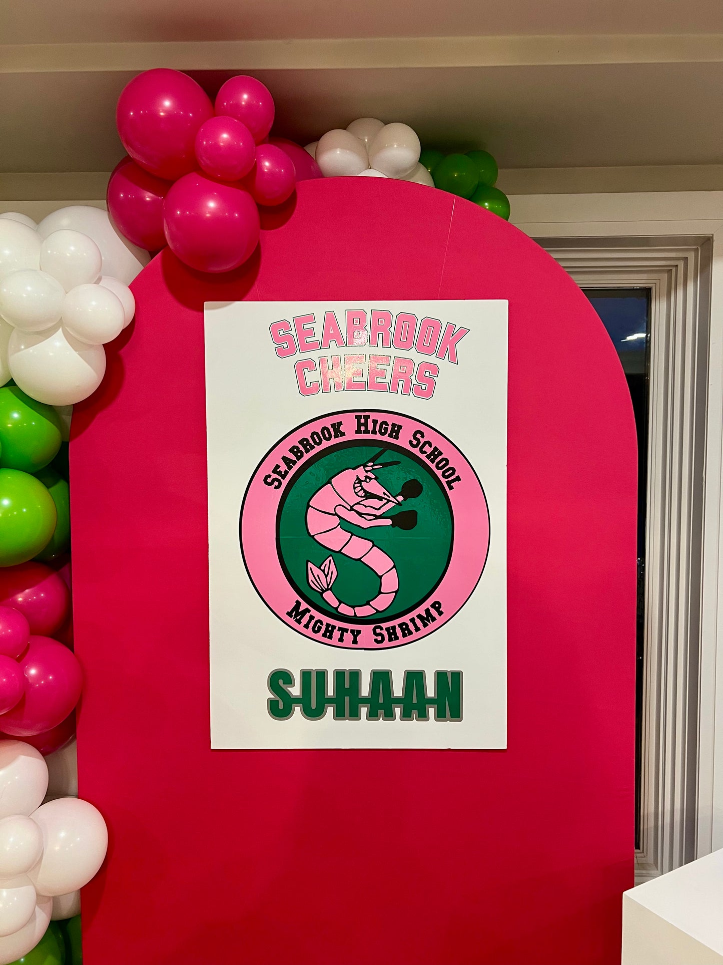 Seabrook Cheers Birthday Balloon Setup
