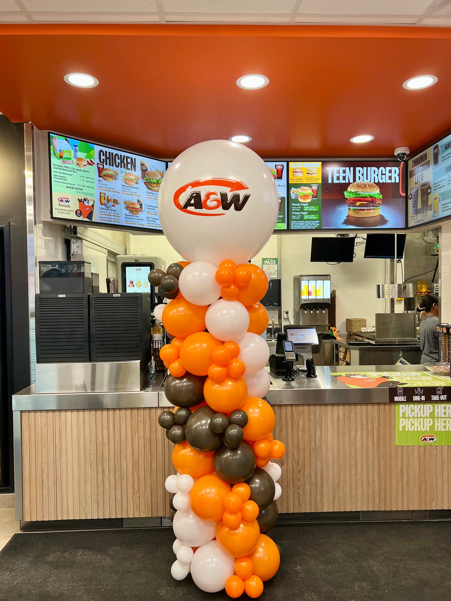 Branded Balloon Column